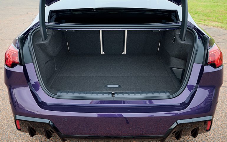 BMW『220d グラン クーペ』