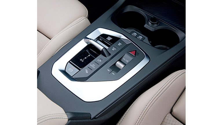 BMW『220d グラン クーペ』