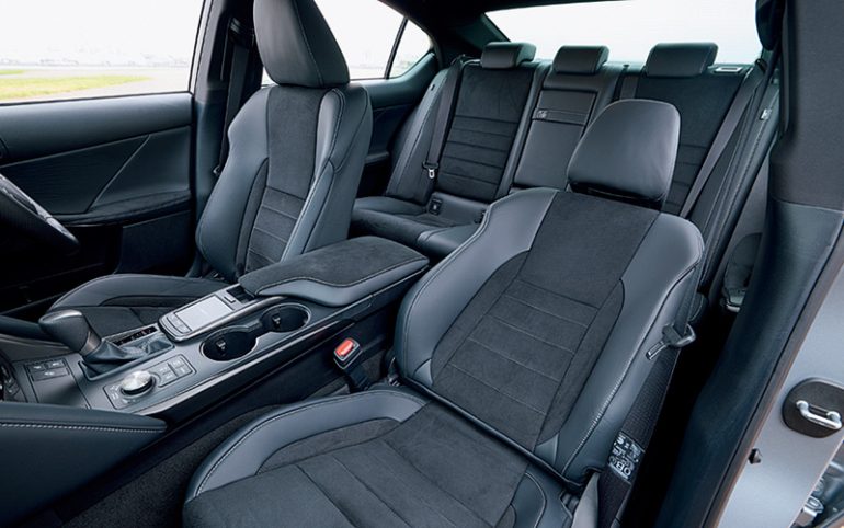 レクサス『IS300』