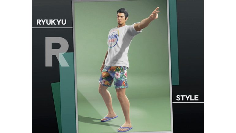 お土産としても人気のロゴTシャツ