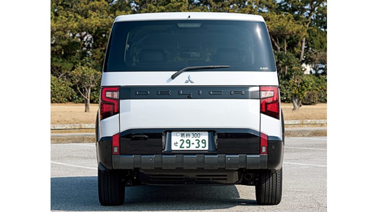 三菱『デリカD：5』