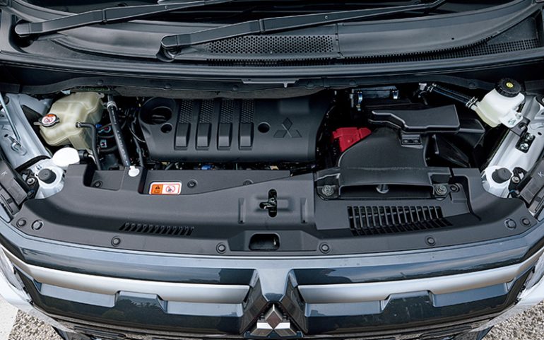 三菱『デリカD：5』