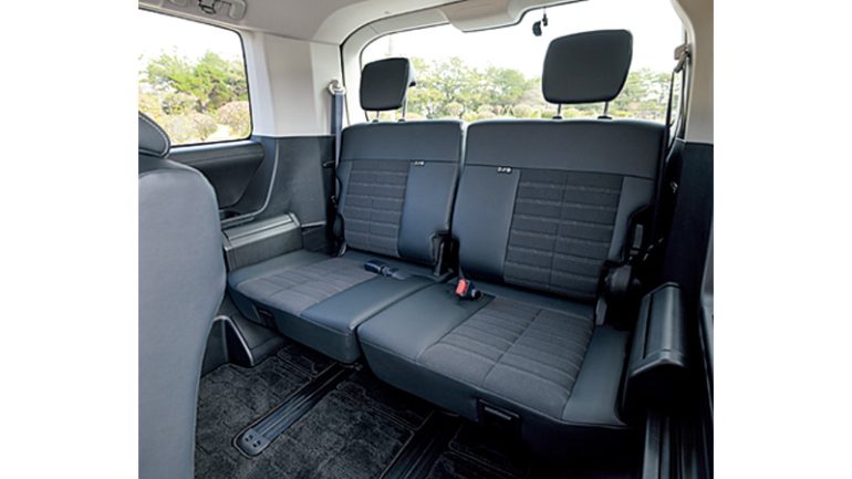 三菱『デリカD：5』