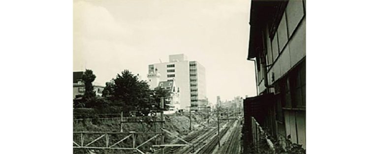 歴史が動いた原宿のオフィス
