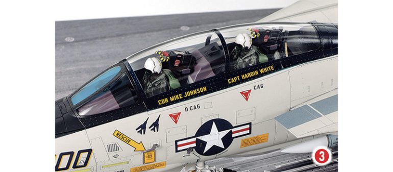 タミヤ『1/48 グラマン F-14A トムキャット(後期型)発艦セット』