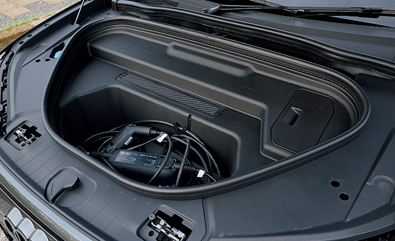 アウディ『Q6 Sportback e-tron』
