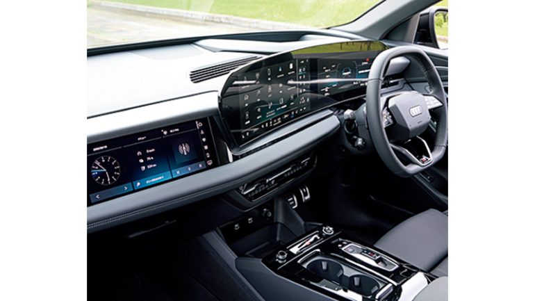 アウディ『Q6 Sportback e-tron』