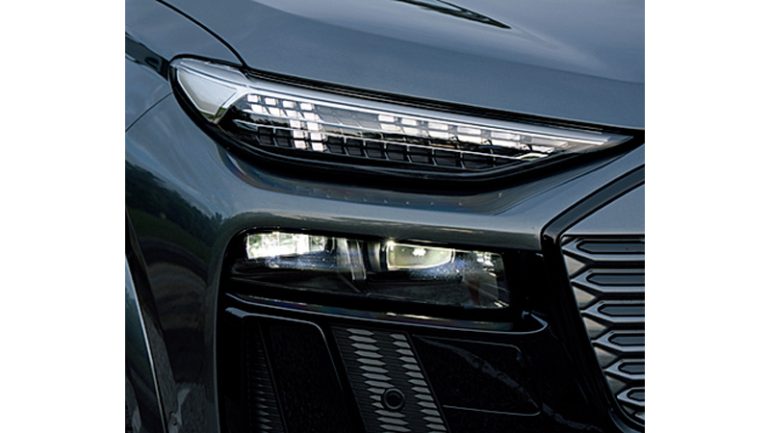 アウディ『Q6 Sportback e-tron』