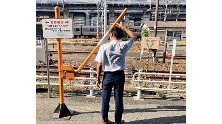 踏切ゲート